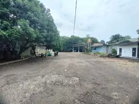 Tanah di lokasi strategis cocok untuk usaha atau gudang di kemangsari