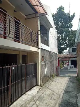 rumah kost siap huni di sarijadi baru renovasi, lokasi strategis