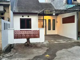 Rumah Cantik Fress Di Bukit Golf Cibubur