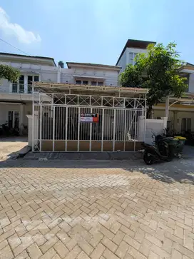 rumah 2 Lantai, 4 kamar tidur