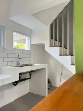 DI JUAL RUMAH HOOK FULL RENOVASI LOKASI DI ARCAMANIK ENDAH