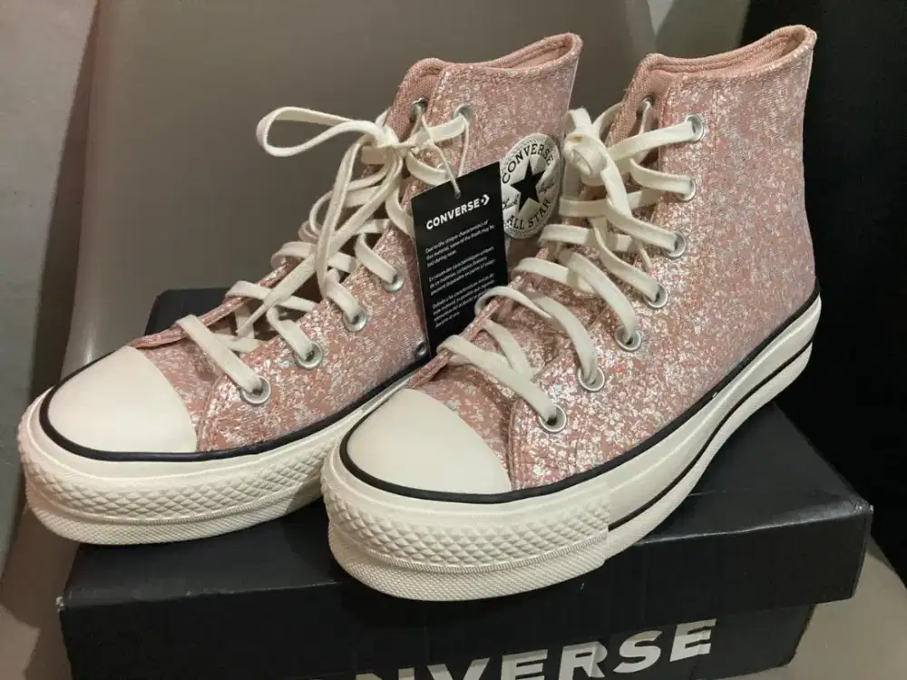 Converse chuck taylor size 38