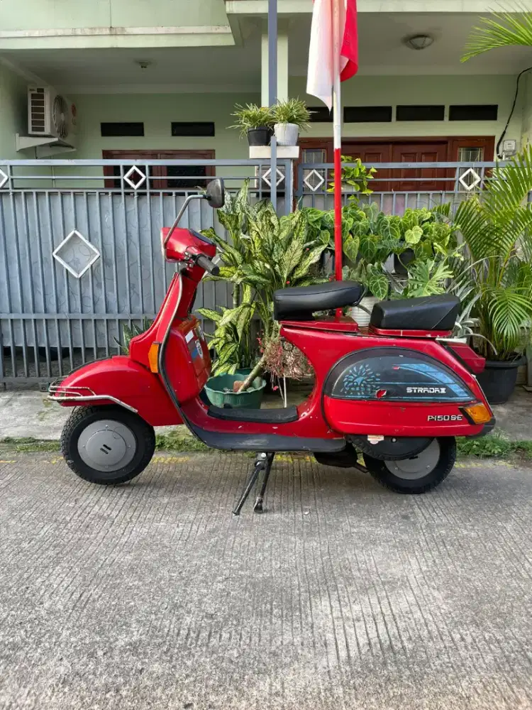 vespa P150SE strada Aom tahun 1989