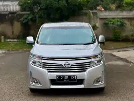 Low km Nissan Elgrand 3.5 HWS AT Silver 2011