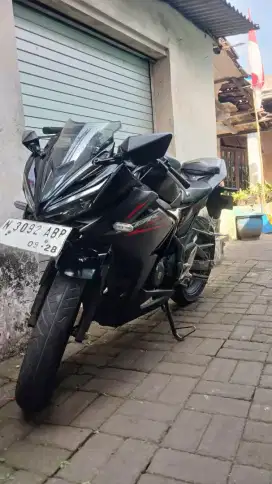 Cbr 150 tangan pertama