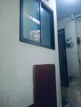 Jual Rumah kecil 2 lantai Telukgong Teluk Gong mazda,  tidak banjir
