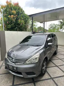 GRAND LIVINA SV MATIC 2017