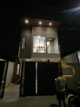 Rumah MINIMALIS MODERN SEMI FURNI KEDOYA GREENGARDEN PURI KEMBANGAN