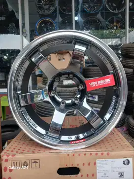 Velg te37 ring 18x9 6x139,7 ET 0 black chrome 4pcs.  Pajero dll