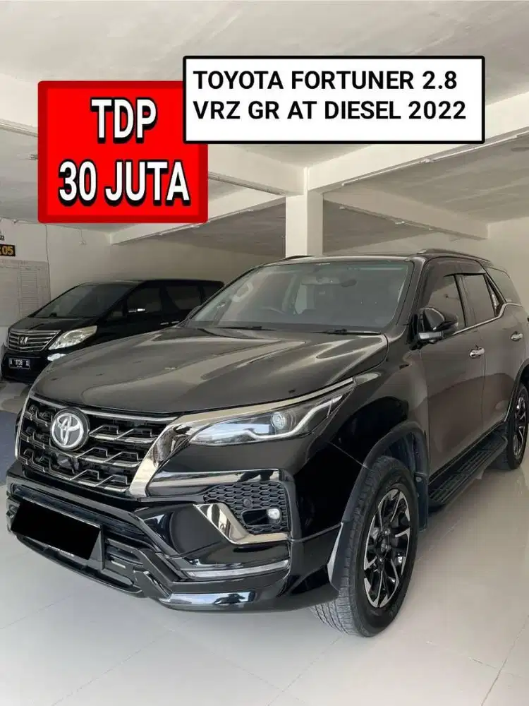 TOYOTA FORTUNER 2.8 VRZ GR AT DIESEL 2022 HITAM PROMO MURAH DP 30 JUTA
