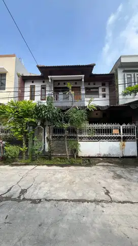 Dijual Rumah 4KT+1 200/153 SHM  — Taman Kopo Indah II