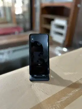 xiaomi mi 8 128GB fingerprint on, face id on, NFC on