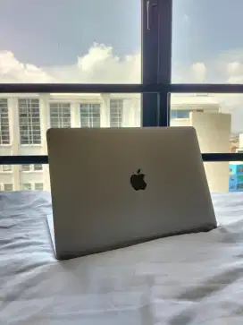 Macbook pro ex ibox pembelian 2018 no minus