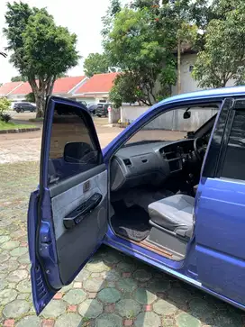 Toyota Kijang 2001 Bensin