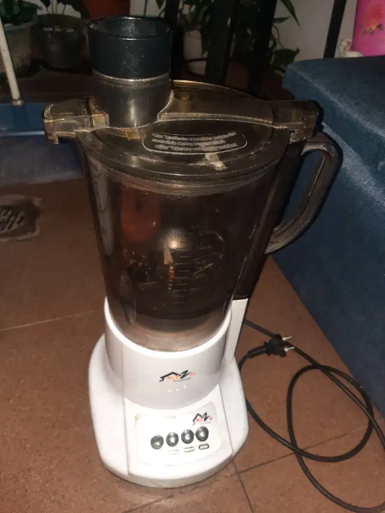 Blender Mitzui bekas