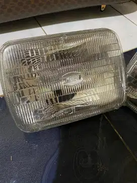 Lampu depan koito