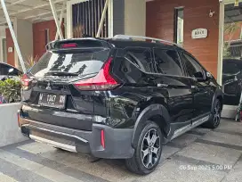 Xpander Croos plus 2021 low km
