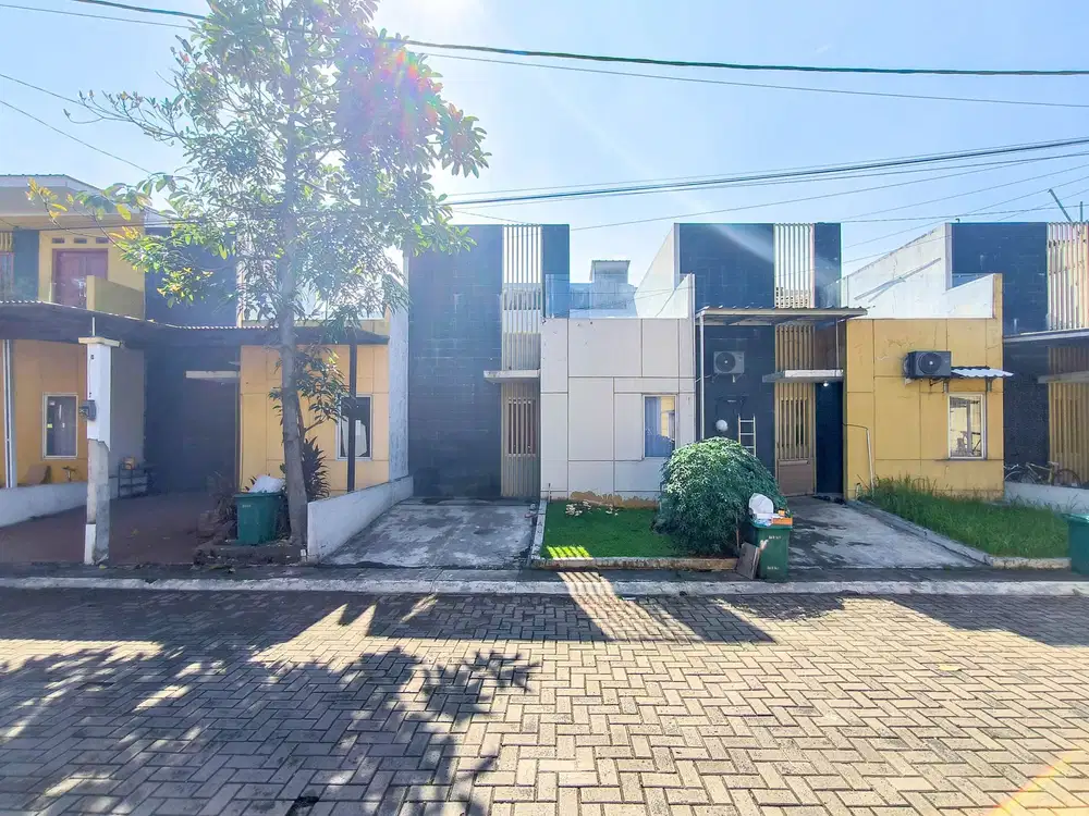 Rumah SHM Cantik dekat Mall Ciputra Tangerang Dibantu KPR J-31038