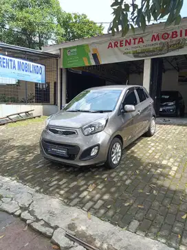 Picanto SE 2012 Km 30 rb asli seperti baru