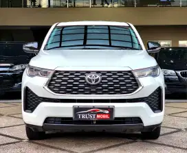KM 20 RB!! TOYOTA INNOVA ZENIX 2.0 V BENSIN AUTOMATIC 2023 PUTIH