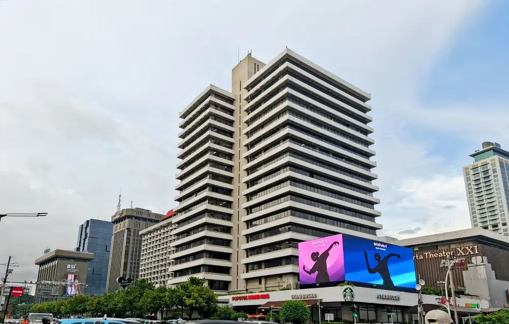 Temukan ruang kantor di HQ Menara Cakrawala untuk 2 orang dengan layanan siap pakai