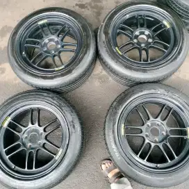 Enkei rpf1 ring 18x8,5-9,5 pcd 5x114,3 ET 40 ban 235/50 R18 innova