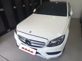 Mercedes-benz w205 C250 AMG Line 2015 AT White (RARE CONDITION)