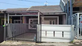 Dikontrakkan Rumah Cantik baru beres di Cat Komp Pasirlayung Padasuka