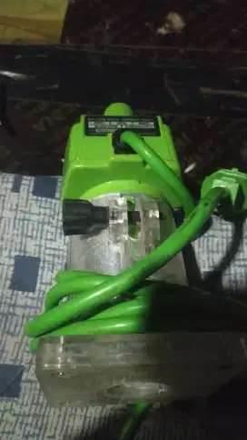 Judul jual mesin profil kayu