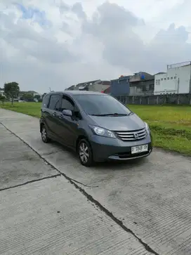 Honda Freed PSD metik 2010 Dp 5jt