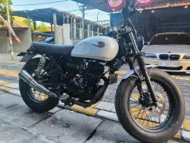 KAWASAKI W 175 TAHUN 2018