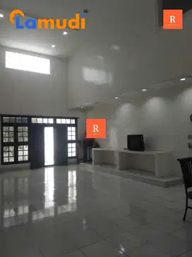 Dijual Rumah Pluit 2 lantai LT 850m2 Lb 850m2