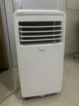AC Portable MIDEA 1/2 Pk Second