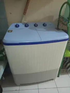 Mesin cuci polytron
