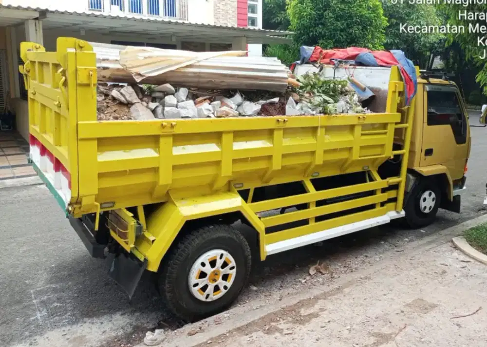 Jasa truk sampah puing murah dan jual urugan