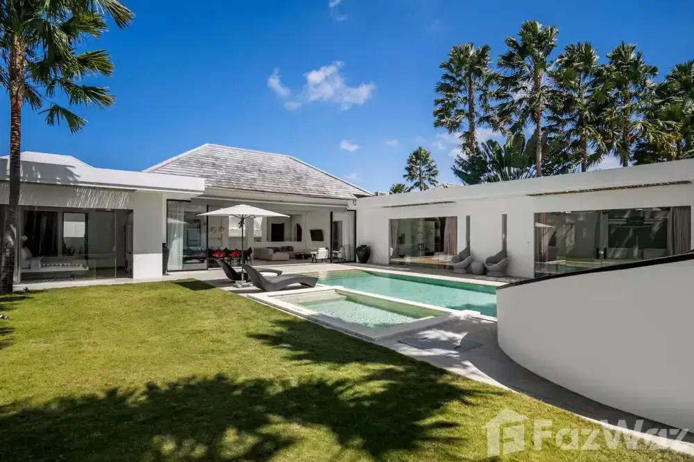 4 Bedroom Villa for sale in Berawa, Bali