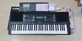 Yamaha PSR E373 Fullset Like new