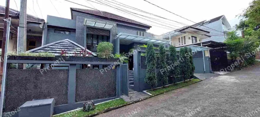 DIJUAL RUMAH MEWAH & LUAS di GEGERKALONG PERMAI BANDUNG