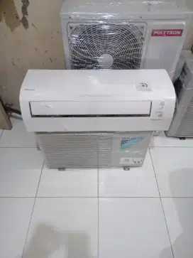 AC SECOND BEKAS MERK DAIKIN 1PK JENIS FREON R 32