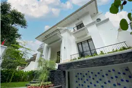 Rumah dijual MURAH daerah Kemang