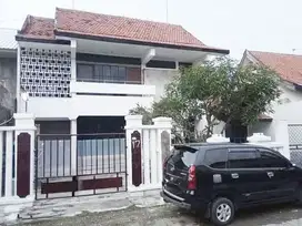 Rumah Kokoh Terawat Strategis Tengah Kota Solo