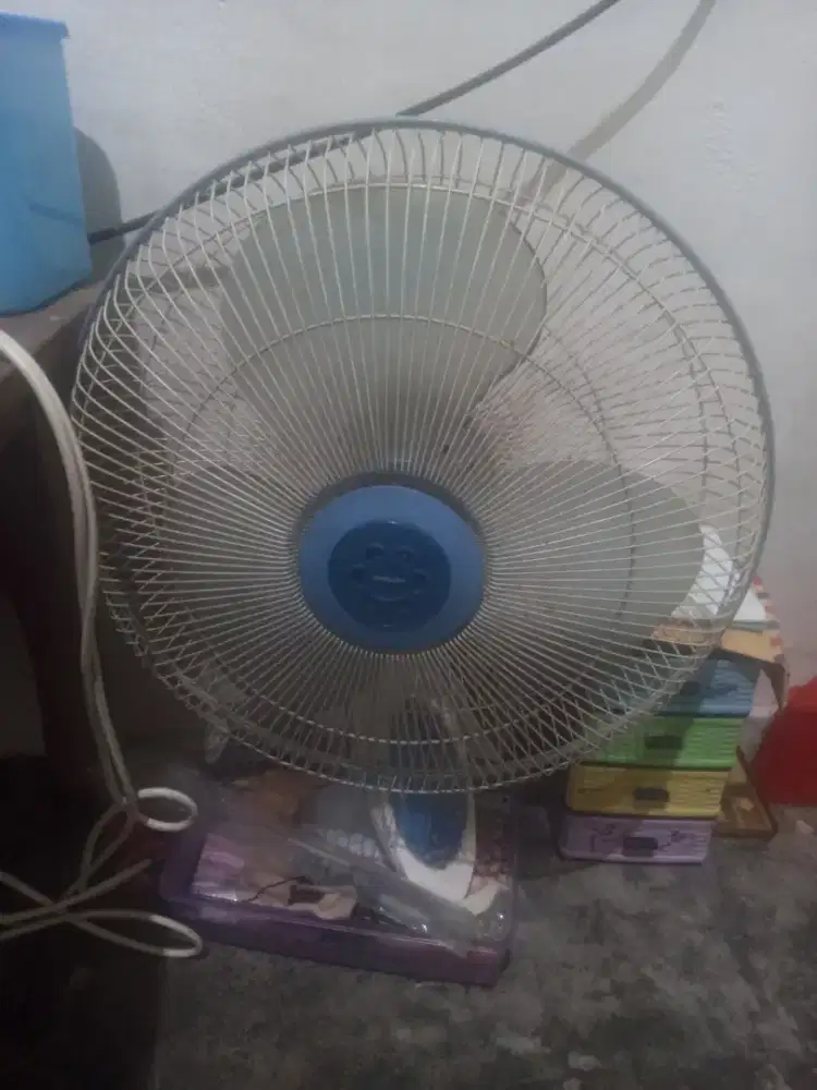 Di jual semua barang di dlm iklan pilih aja semua ready yg minat aja