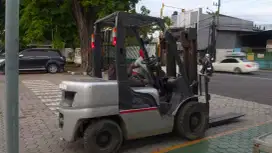 Forklift 3 ton nissan
