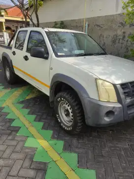 Isuzu Dmax DC 4X4 Tahun 2010