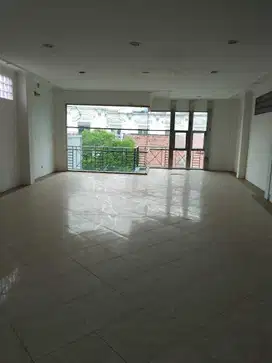 DIJUAL/ Disewakan Ruko Surabaya Pusat Genteng Besar Jarang ada Terawat