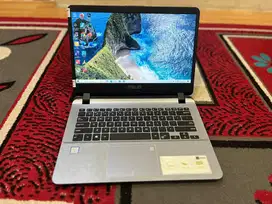 Laptop Asus A407U (second). Intel Core i3-7020U. RAM 4 GB. SSD 256 GB.