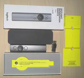 Logitech Spotlight Pointer Presenter Advanced Wireless - Silver