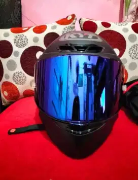 Helm KYT TT course