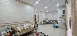 Hunian Nyaman 2 Lantai Green Lake City – 4+1 KT, Semi Furnished