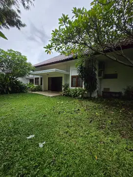 Rumah dijual di Jalan Wijaya Kebayoran Baru Jakarta Selatan